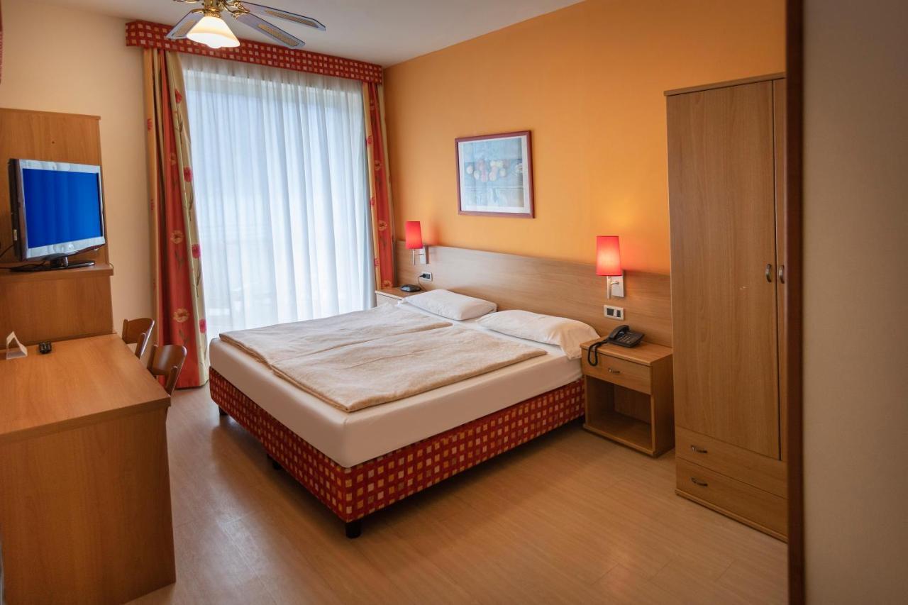 Hotel Ideal Limone sul Garda Exterior photo