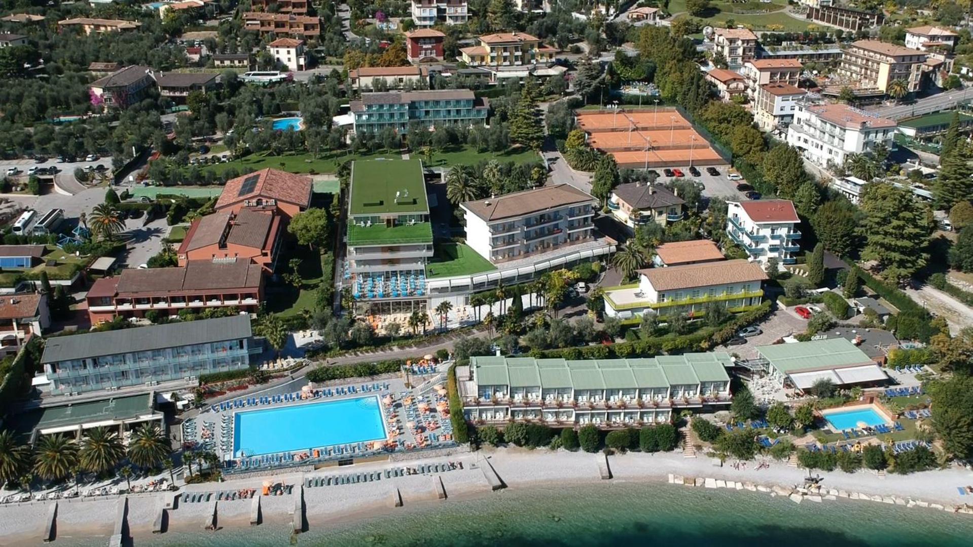 Hotel Ideal Limone sul Garda Exterior photo